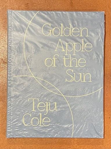 Teju Cole Golden Apple of the Sun サイン入り - ポルトの河岸