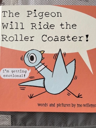 The pigeon will ride the roller coaster! - かりんとう図書館