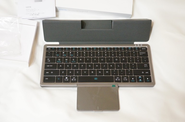 Bluetoothキーボード（Win・Mac・iPhone・iPad・Android対応）英語キー配列 - イリスカーラ・船智 日月の本棚