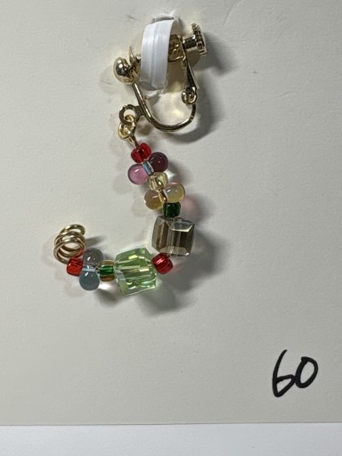 60  イヤリング くるくるからー - LaLa書店