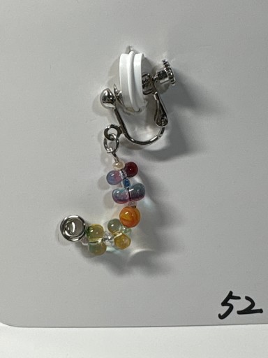 52  イヤリング くるりカラー - LaLa書店