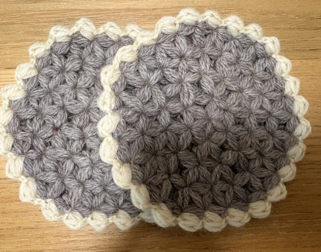 リフ編みコースター2枚セット(ナチュラル) - Librairie Mosu