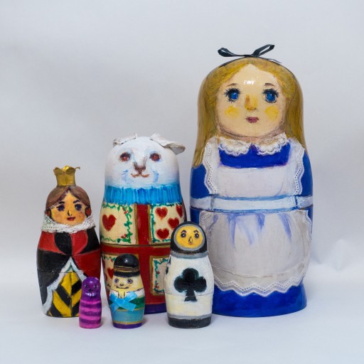 鏡の国のマトリョシカ - やましたなおこ