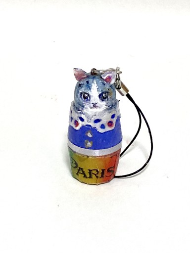 Sangle pour chat (猫ストラップ) - やましたなおこ