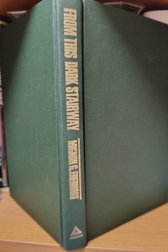 （英語）暗い階段（エバハート）★カバー最初からナシ - 仙仁堂