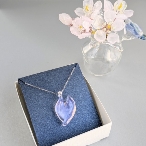 桜ひとひら（大）月光pinkネックレス - 青い鳥の物語