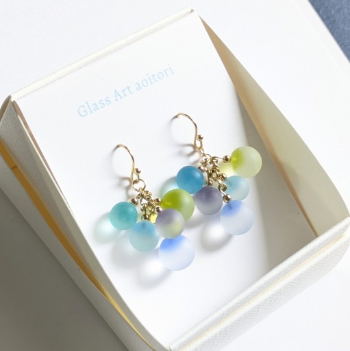 彩りドロップ サージカルステンレスピアス - 青い鳥の物語