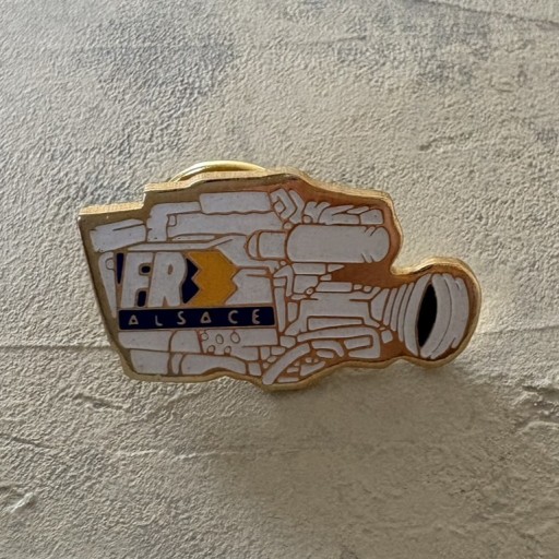 フランス｜ヴィンテージピンバッジ カメラ（アルザス） - filcôté｜小さな断片の本棚