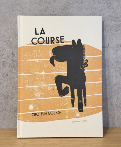 LA COURSE - Ehon House Parade