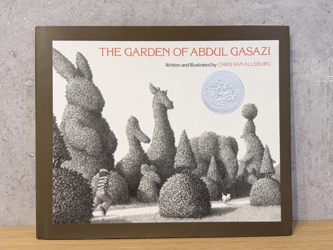 The Garden of Abdul Gasazi: - Ehon House Parade